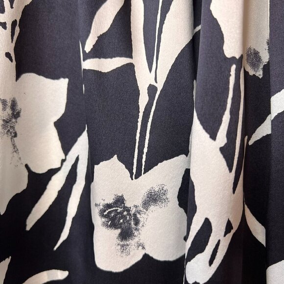 Lafayette 148 New York Blouse Womens SZ 6 Black & White Floral 100% Silk Natural - Picture 11 of 16